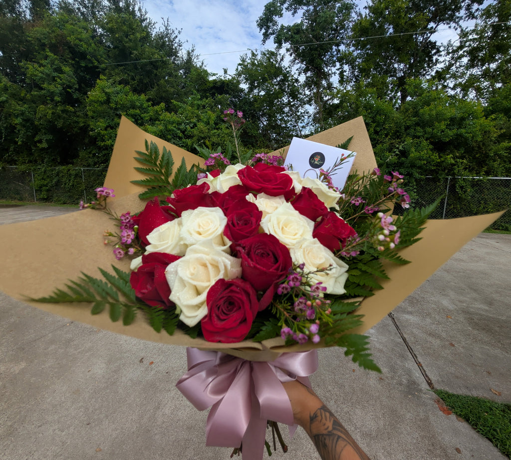 25 Red & White Roses Bouquet