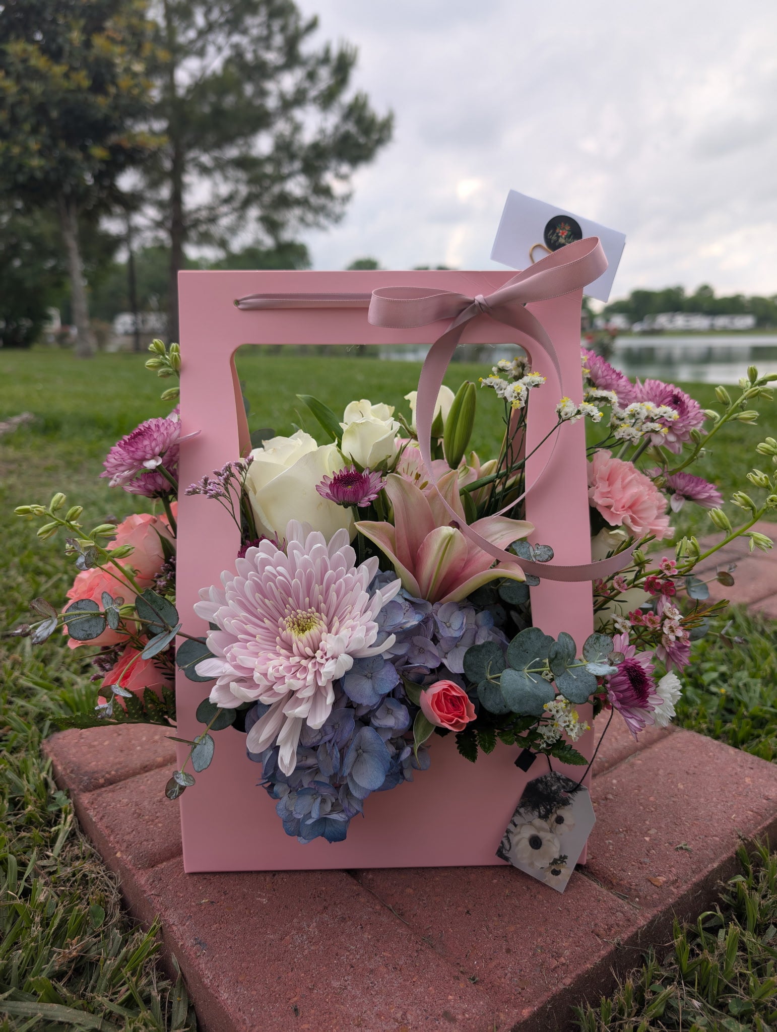 Eternity Love Basket