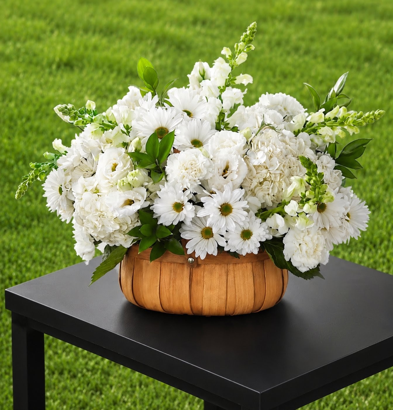 White Serenity basket